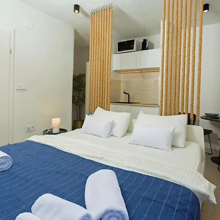 Apartment And Studios Happy Place Hvar Town Exterior photo