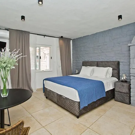 Apartment And Studios Happy Place Hvar Town Exterior photo